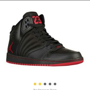 Meet your Posher, James