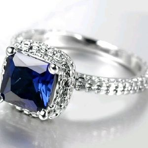 14kt solid gold and natural sapphire ring