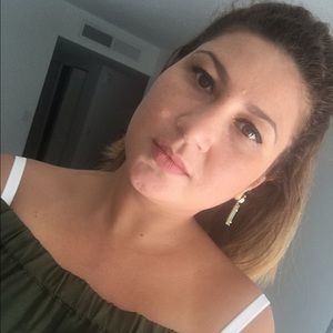 Meet your Posher, Rosani