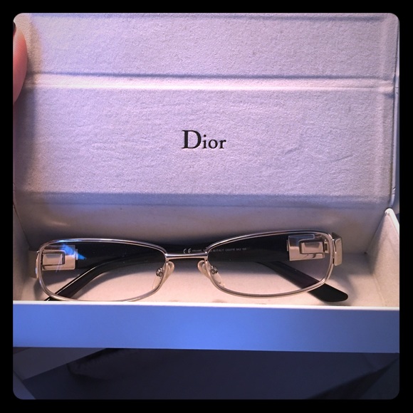 Prescription eye glasses