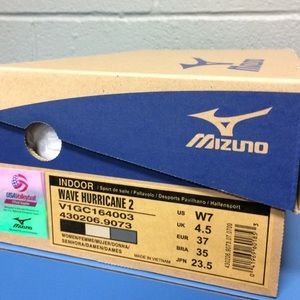 Mizuno volleyball shoes