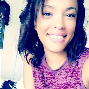 Meet your Posher, Shawna