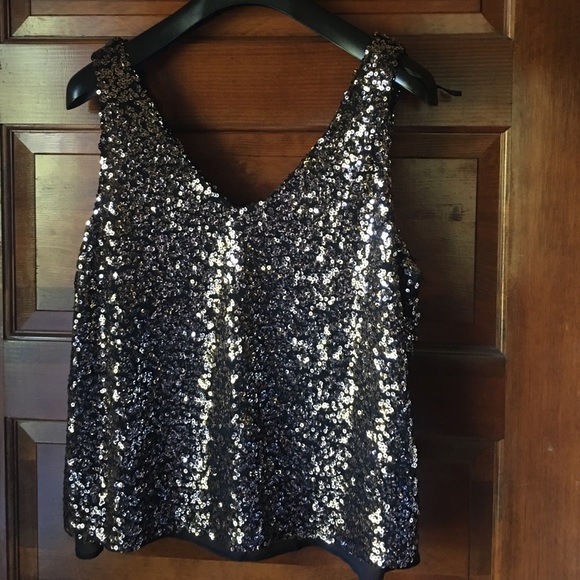 Sequin top size Large