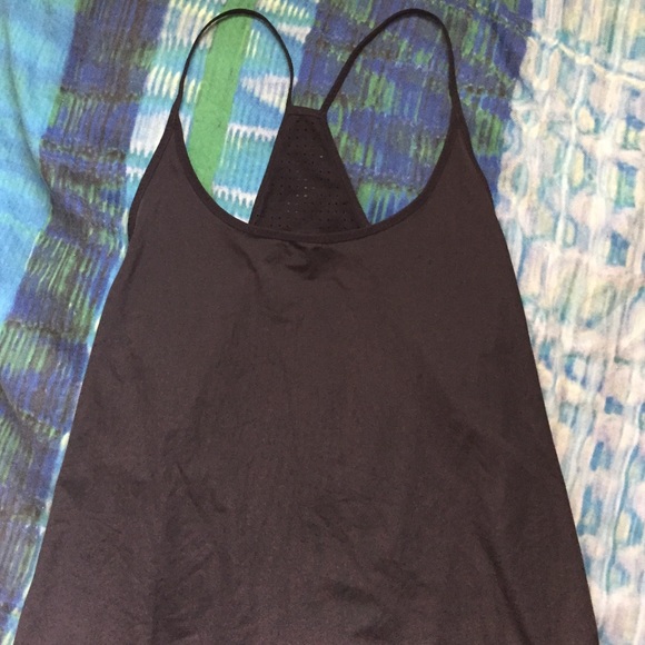 Lululemon run top
