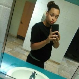 Meet your Posher, Shantel