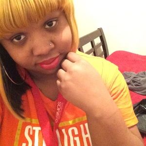 Meet your Posher, Regina