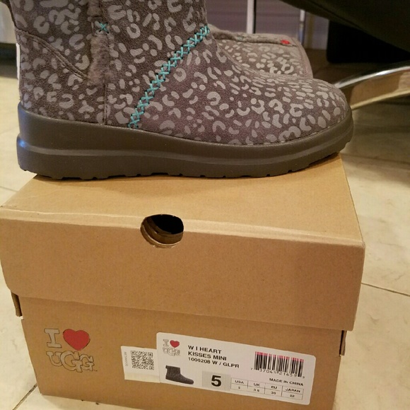 grey uggs size 5 grey uggs size 5