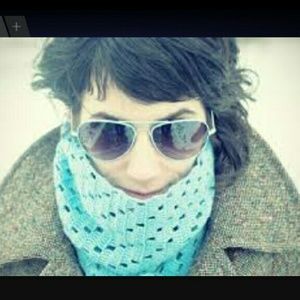 Meet your Posher, Rebbecardpibji