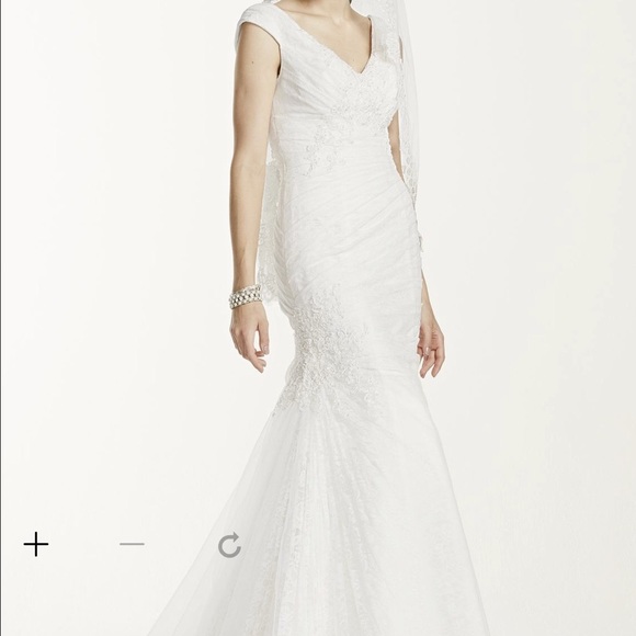 Ivory wedding dress - Picture 3 of 4