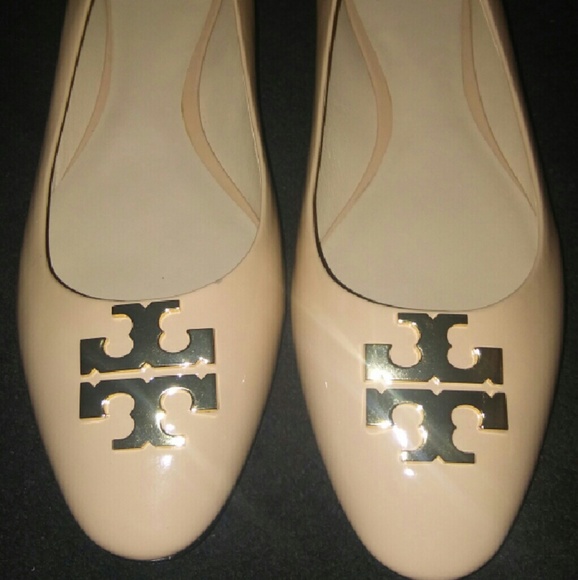 SOLD...Tory Burch flats