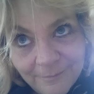 Meet your Posher, Connie