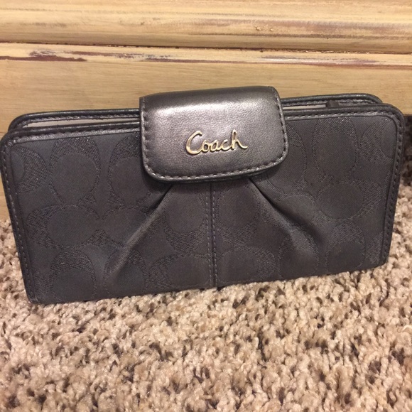 Coach wallet