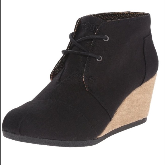 Bobs black wedges by skechers!