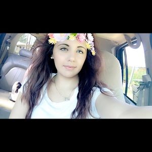 Meet your Posher, Aide