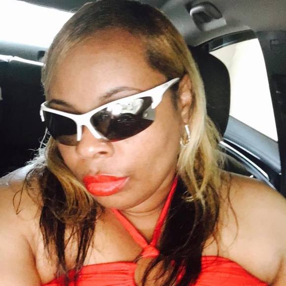 Meet your Posher, Toni