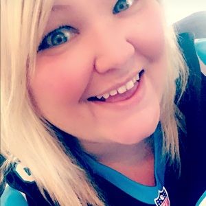 Meet your Posher, Carrie