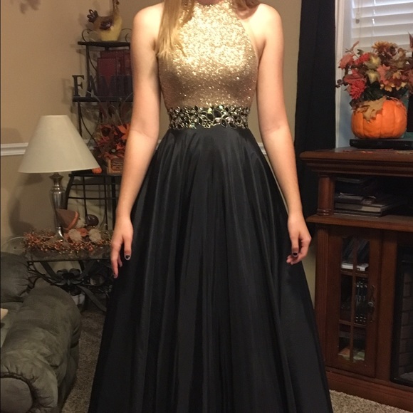 Size 2 gold and black prom dress