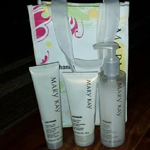 Mary Kay Satin hands Unscented