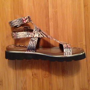 Donald Pliner Comfort Ladies Sandals Size 9.5