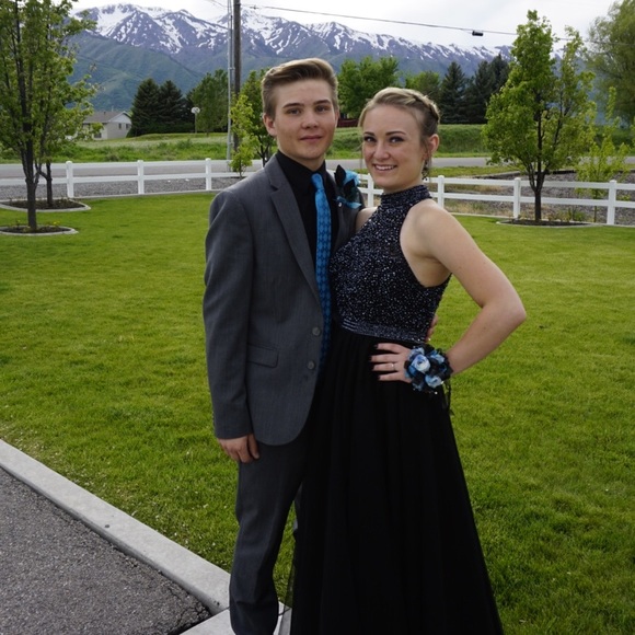 Black prom dress size 2