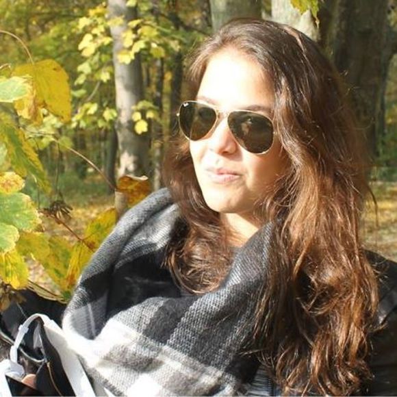 Meet your Posher, Andrea