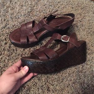 Born brand brown platform sandals