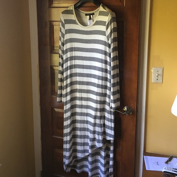 Stripped long sleeve asymmetrical hem maxi dress