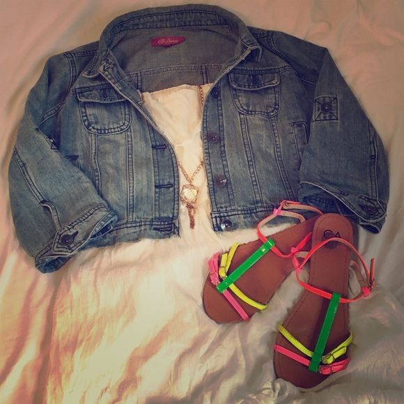 Neon buckle strap Sandals