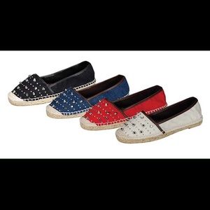 NWT💥💥💥REDUCED 💥navy blue & white flat💥💥💥💥