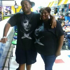 Meet your Posher, Deshinera