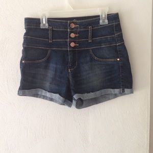 Denim high waisted shorts!