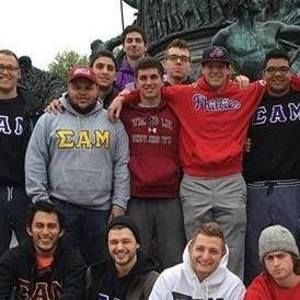 Meet your Posher, Dominic