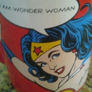 Meet your Posher, Mona