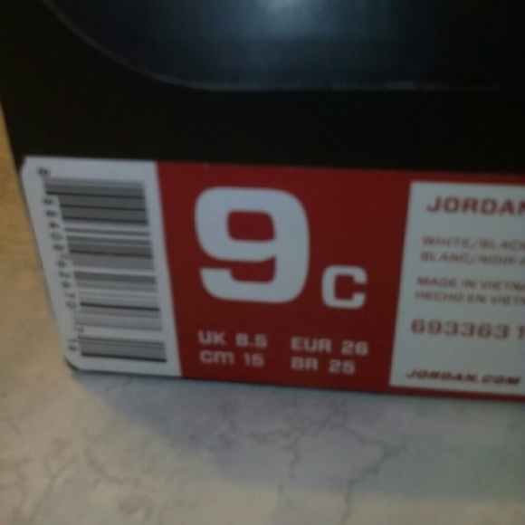 Jordan for kids size 9c shoes - Picture 3 of 3
