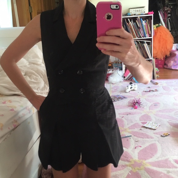 💥Sold🌟Alice and Olivia black mini romper xs 0 - Picture 2 of 4