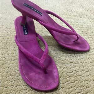 Steve madden - Hot pink, suede, kitten heels