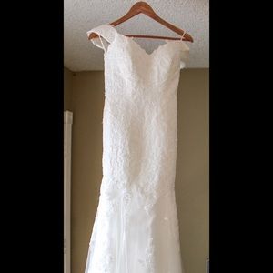 Wedding dress