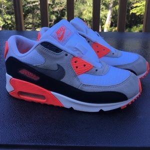 Infrared Nike Airmax