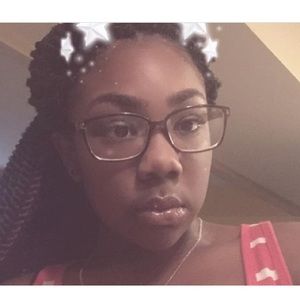 Meet your Posher, Carlisa