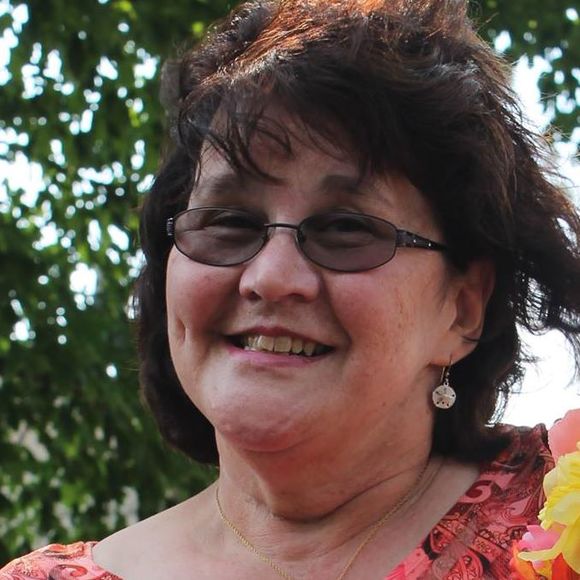 Meet your Posher, Joyce - Picture 1 of 1