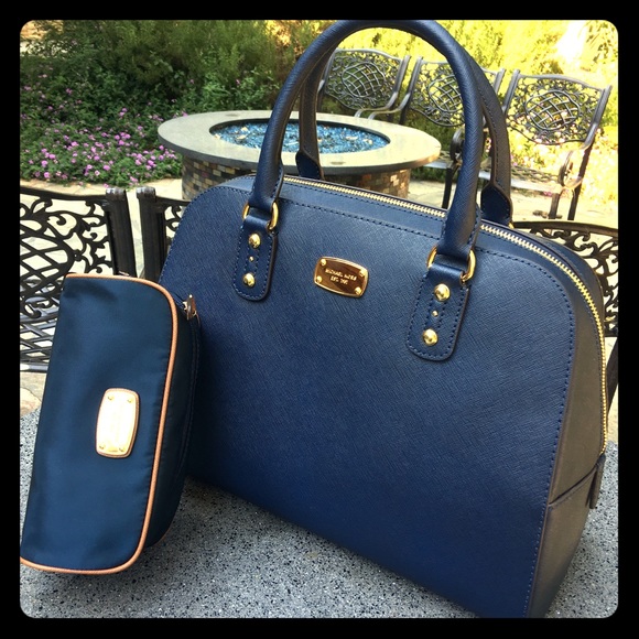 🇺🇸Navy Blue🇺🇸purse ONLY