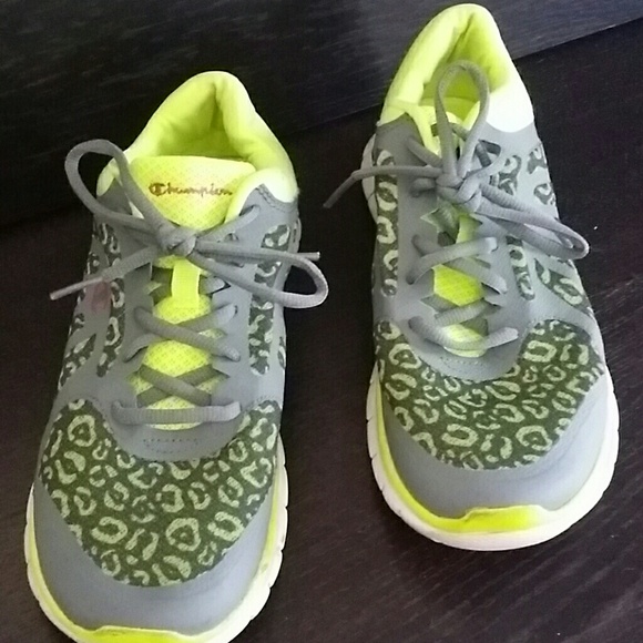 Super cute athletic sneaker