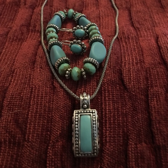 Turquoise and Silver set - Picture 2 of 2