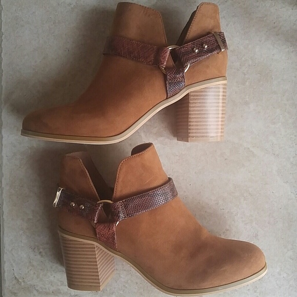 TOPSHOP booties