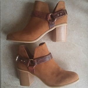 TOPSHOP booties