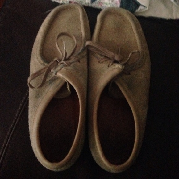 Women's wallabees