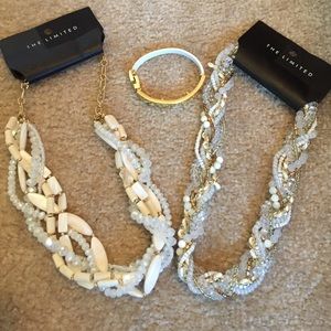 Set of 2 Necklaces and Bracelet