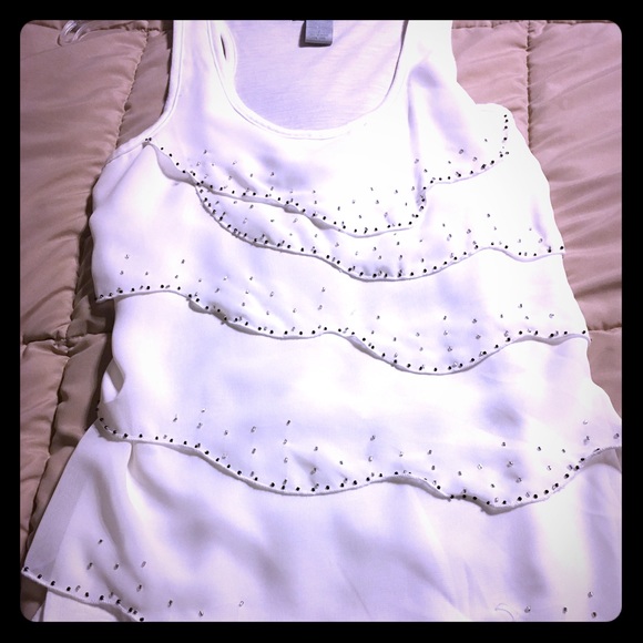 Beautiful Charlotte Russe white tank. Small