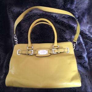 Michael Kors Hamilton purse NWOT in goldenrod