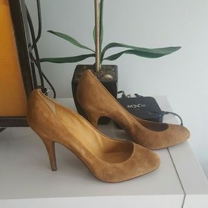 Suede J. Crew round toe pumps